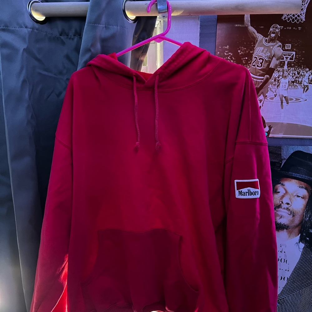 plain red marlboro pullover hoodie